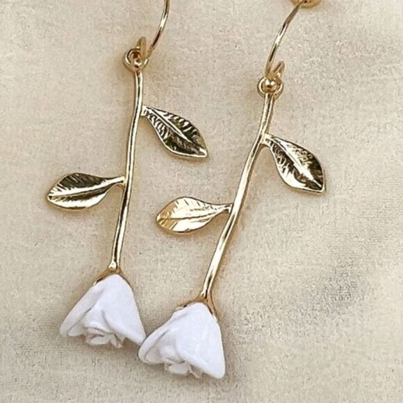 Gold Color Metal White Rose Statement Earrings Flower Earrings - Picture 2 of 5